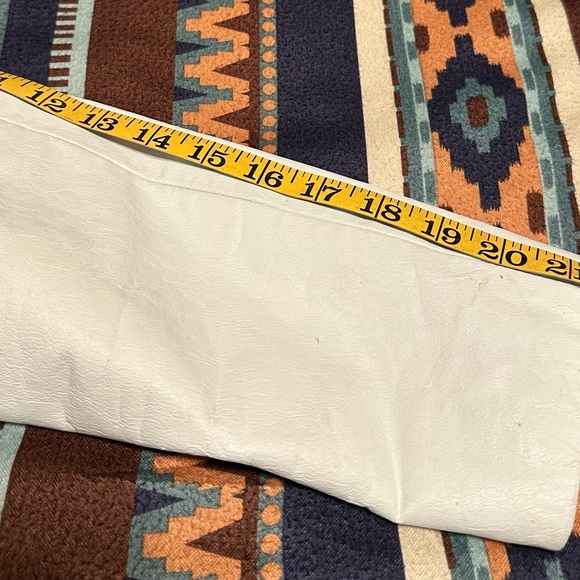 Vintage 1980’s Chia White Leather Jacket in a size M - Picture 13 of 13